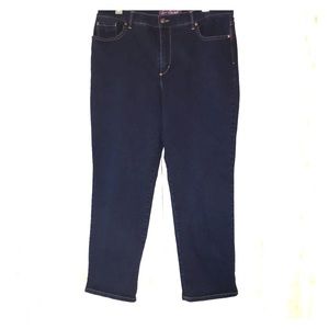 Almost new Gloria Vanderbilt jeans “Amanda”
